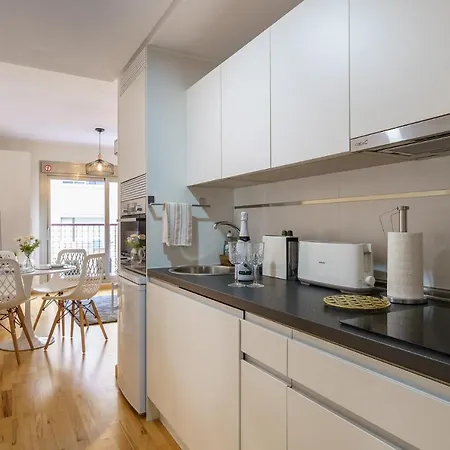 Apartment Malagasuite Cozy Center & Parking