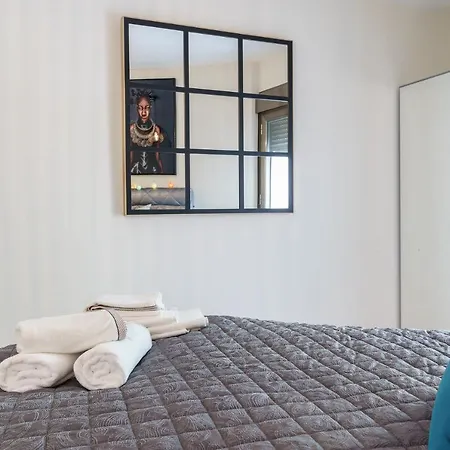 Malagasuite Cozy Center & Parking Apartment